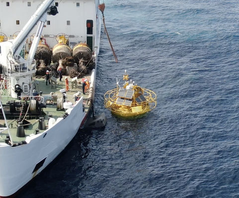 Bouée de surveillance des ondes Spectra, centre de données national de l'océan Pacifique